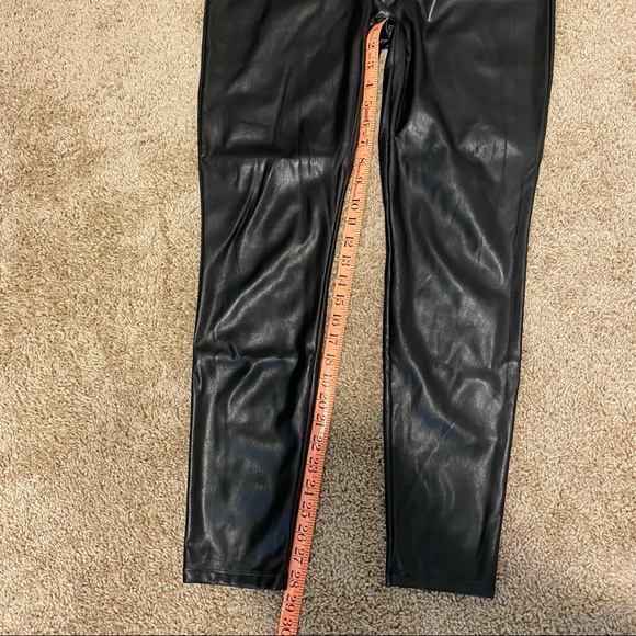 EUC EXPRESS BLACK FAUX LEATHER LEGGINGS - Picture 5 of 6